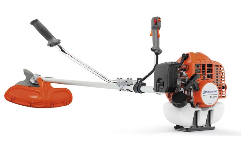 F016516-HUSQVARNA_143RII_1000x597_01